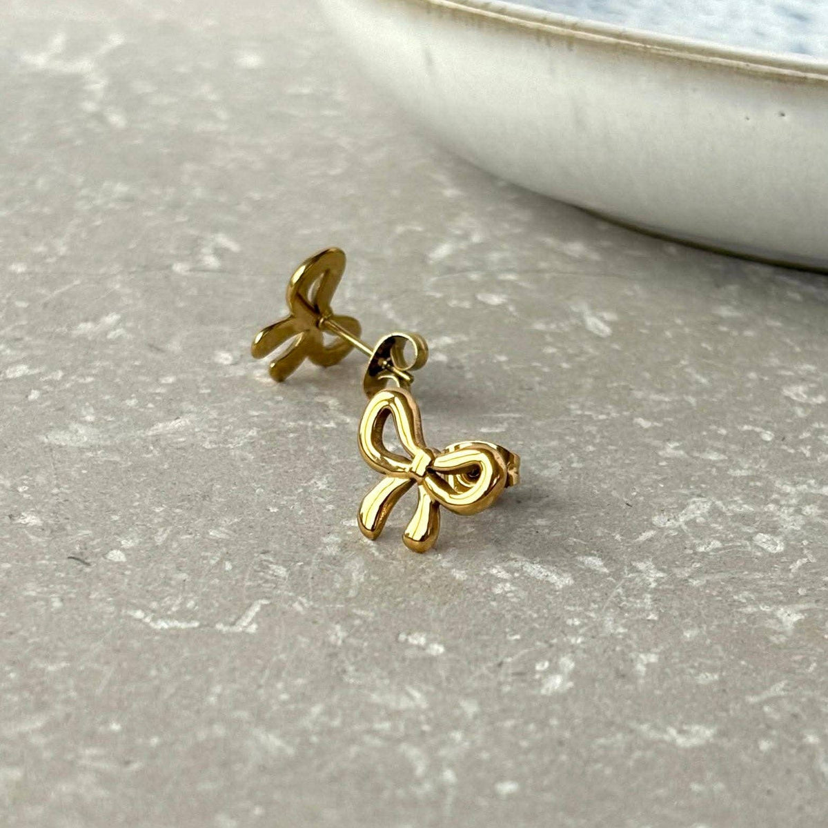 Tarnish Resistant Bow Studs