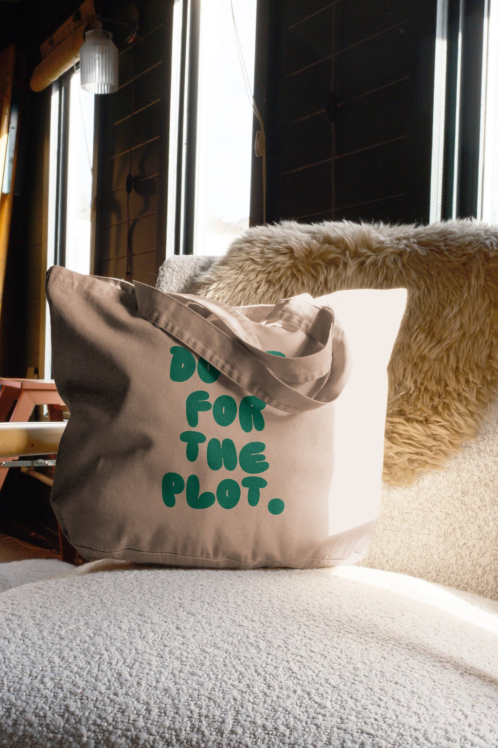 Do It For The Plot | Tote Bag: Vintage Black